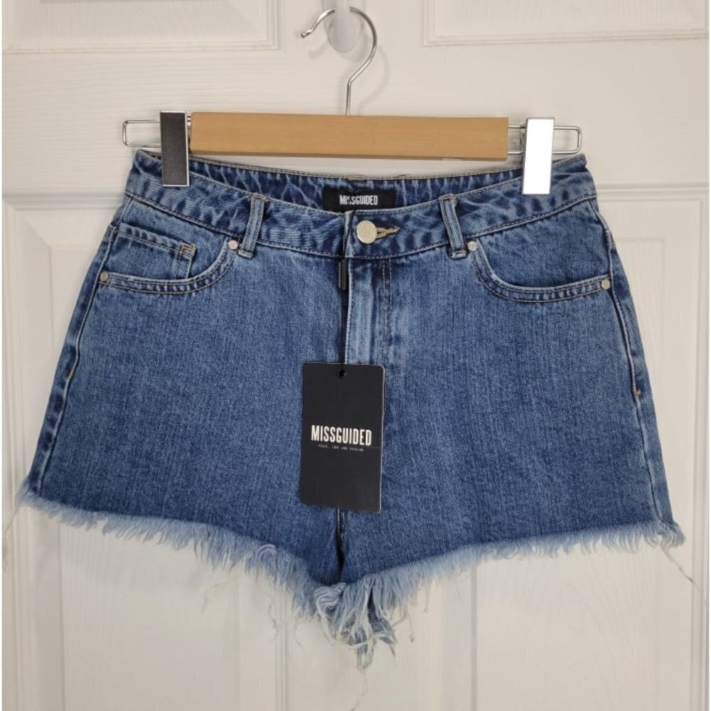 Vintage MISSGUIDED Medium Wash Distress Hem Frayed Denim Jean Short 4 NWT
